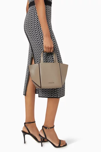 Small Jordi Tote Bag in Leather