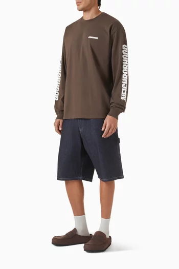 تي شيرت بطبعة شعار الماركة قطن