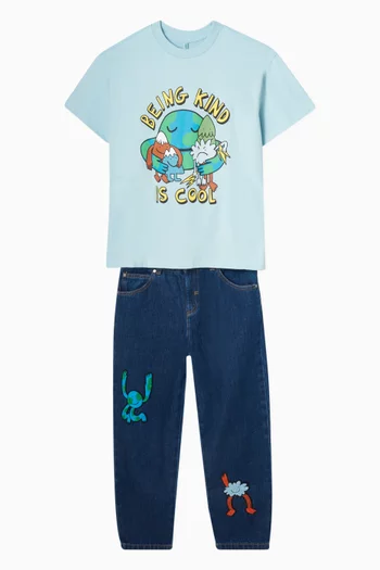 Being Kind is Cool T-shirt in Cotton