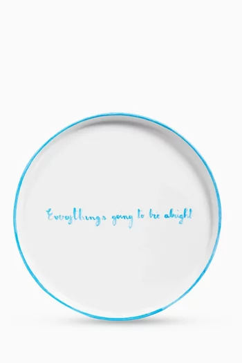 طبق عشاء مزين بعبارة Everything Is Going To Brie Alright