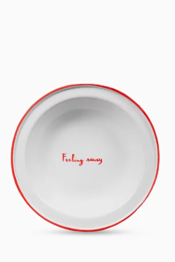 وعاء معكرونة مزين بعبارة Feeling Saucy