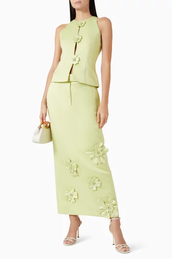 بلوزة اميليا ببتلات زهور