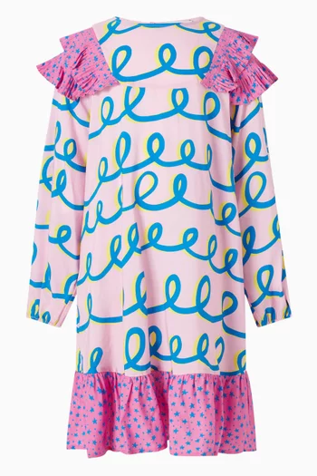 فستان بطبعة نجوم وخطوط مموجة 