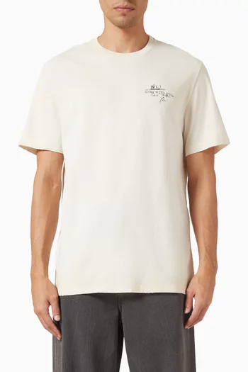 تي شيرت بطبعة شعار الماركة قطن