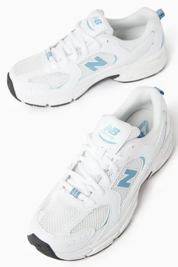 530 Sneakers in Mesh