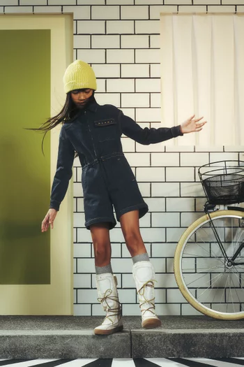 أوفرول مطرز بشعار الماركة دينم