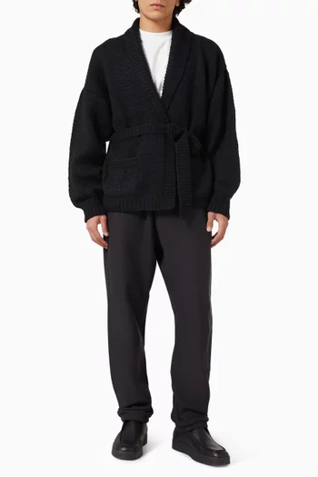 كارديغان بحزام منسوج يدويًا