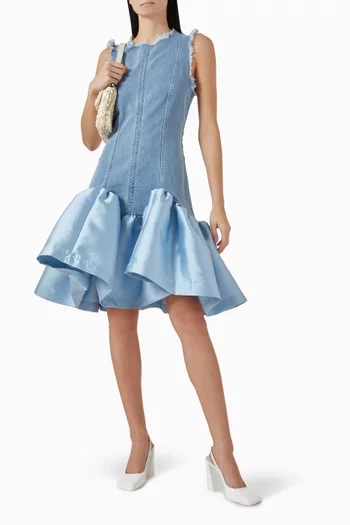 فستان قصير بحافة ميكادو منفوخة دينم