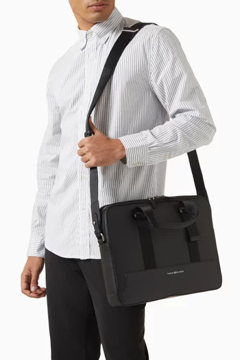 حقيبة كمبيوتر محمول بشعار الماركة