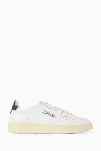 Medalist Low Sneakers in Leather