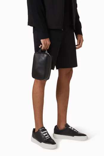 حقيبة مستحضرات العناية الشخصية