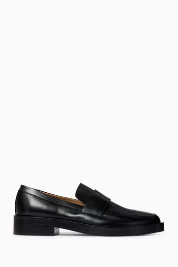 Cushioned Loafers in Leather