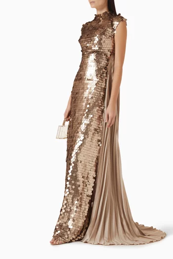 فستان سهرة بكاب وتطريزات بالترتر ستان