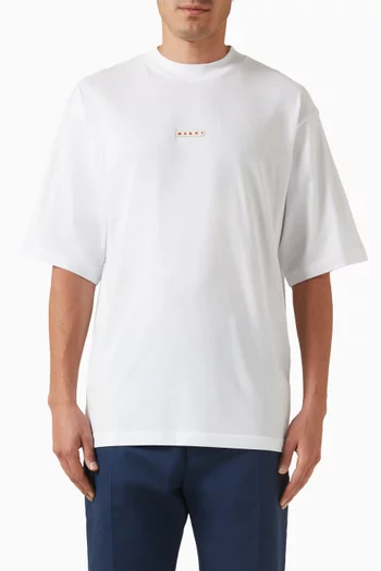 تي شيرت برقعة شعار الماركة قطن