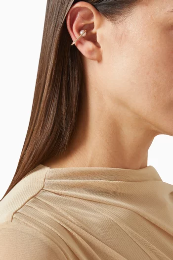 قرط منفرد بيلوجا بتصميم محيط بالأذن مرصع باللؤلؤ ذهب عيار 10