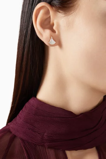 Diva's Dream Mother of Pearl Single Earring in 18kt Rose Gold