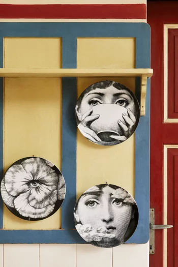 Tema e Variazioni N.191 Wall Plate in Porcelain