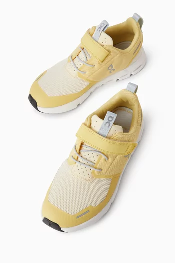 Cloud Play Sneakers in Mesh