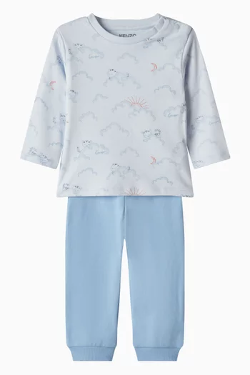 طقم تي شيرت وبنطال مزين بنقشة