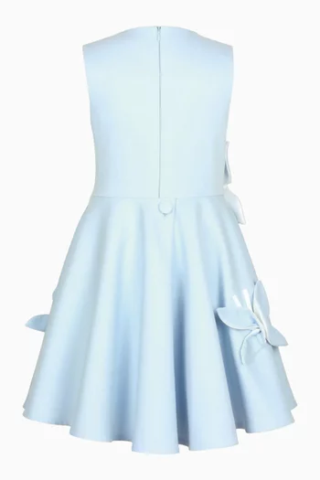 فستان بتصميم فراشة