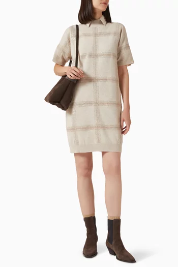 فستان مطرز بالترتر ومنسوج من مزيج صوف بكر