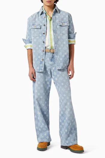 قميص بأحرف الماركة دينم