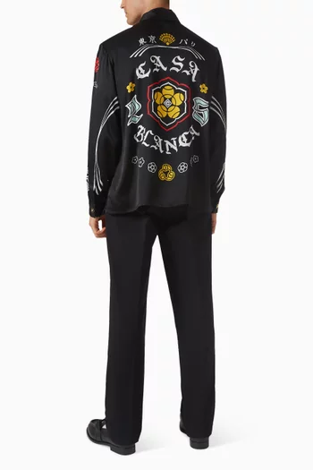 قميص بطبعة شعار الماركة حرير ستان