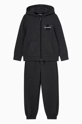 كنزة بغطاء رأس جيرسيه برقعة شعار الماركة