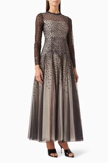 فستان سهرة بكشكش وتطريزات بالترتر تول