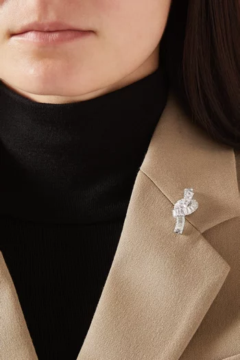 Matrix Track Knot Pin in Rhodium-plated Metal