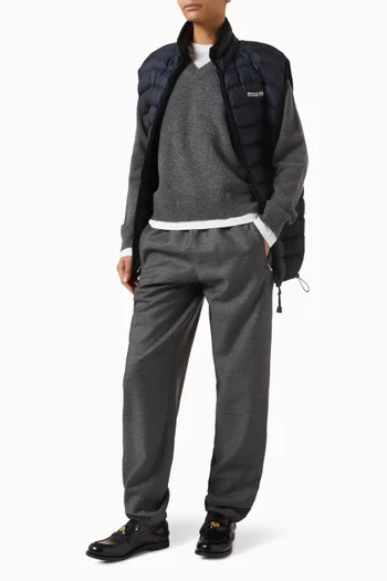 V-neck Sweater in Cashmere