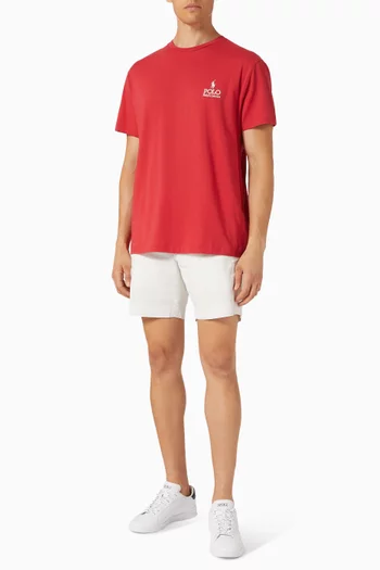 تي شيرت بشعار الماركة قطن