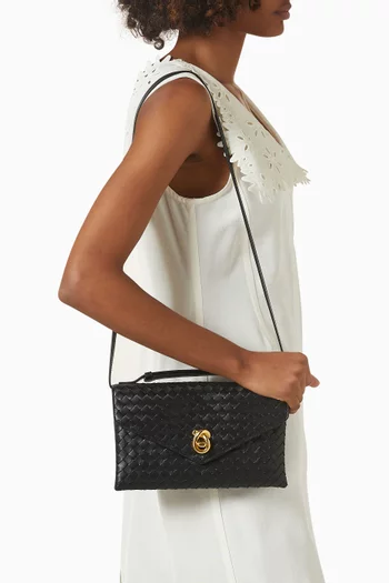 حقيبة كروس بقفل على شكل عقدة جلد بيكولو مجدول