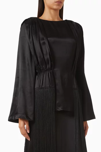 بلوزة بشرّابات وطيّات