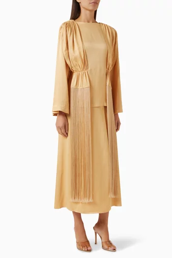 بلوزة بشرّابات وطيّات