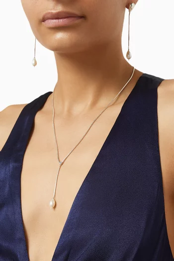 قلادة ريمير على شكل حرف Y مزينة باللؤلؤ فضة إسترلينية