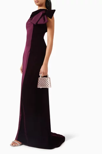 فستان سهرة اليزا بكتف مكشوف حرير ومخمل