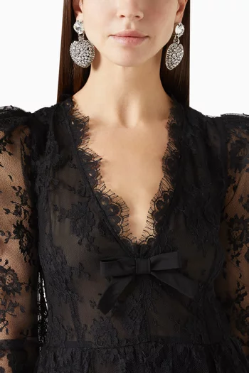 أقراط بمشبك بتصميم قلب مرصع بالكريستال