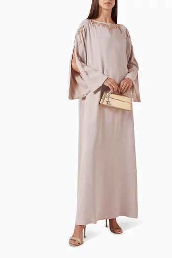 قفطان مطرز بالترتر