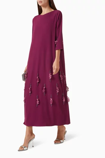 قفطان مزين بزهور بارزة