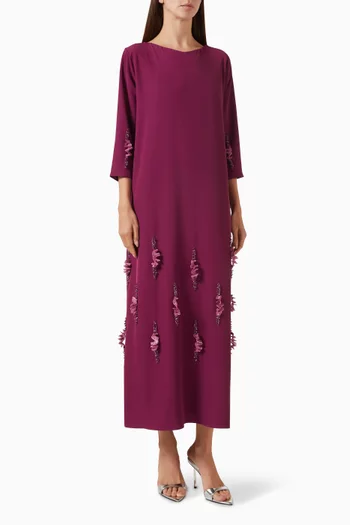 قفطان مزين بزهور بارزة