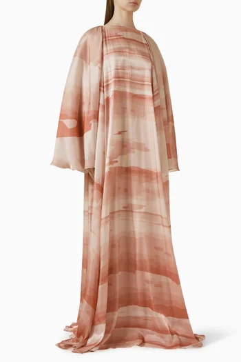 قفطان بأكمام واسعة مزين بنقشة