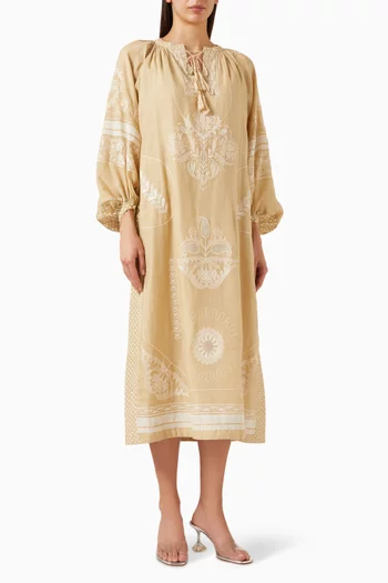 قفطان متوسط الطول بتطريزات ورباط تضييق