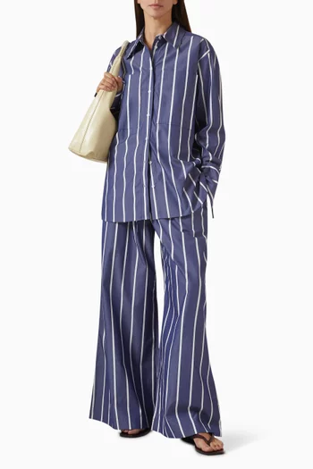 بنطال كامبريدج بقصة ساق واسعة