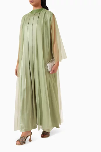 فستان مزين بتطريزات تول