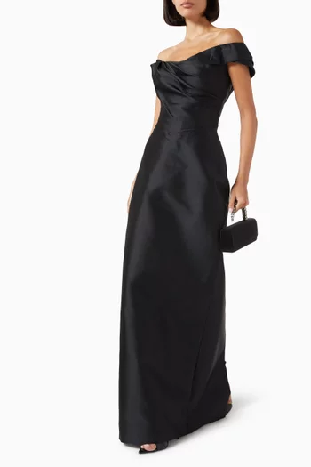 فستان سهرة بقصة مستقيمة بدرابيه وأكتاف مكشوفة