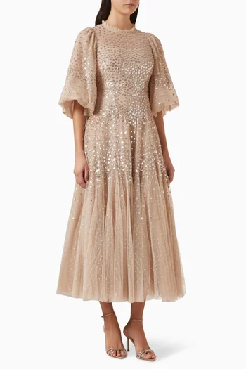 فستان سهرة بطول الكاحل مزين بأجزاء صدفية مطزرة بالترتر