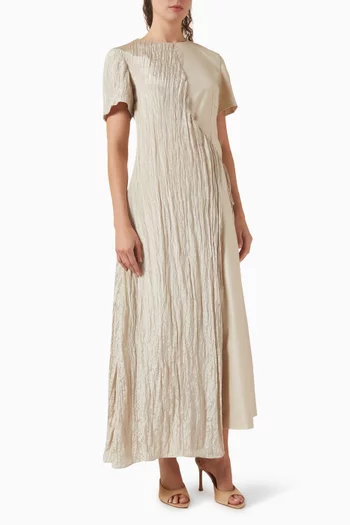 فستان برباط على الخصر