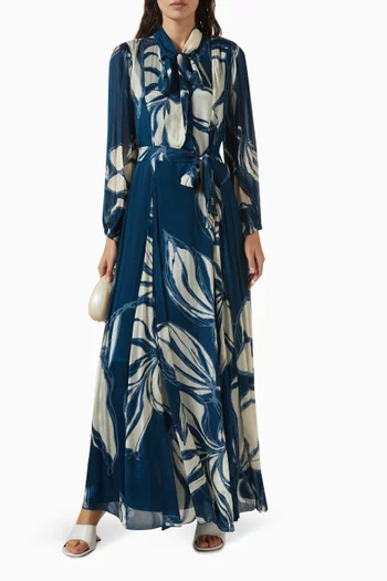 فستان طويل مزين بنقشة زهور