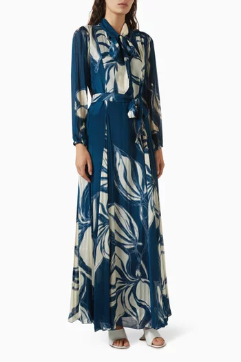 فستان طويل مزين بنقشة زهور